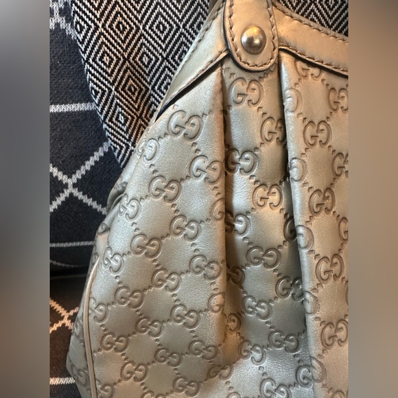 Gucci Guccissima Sukey Champagne Leather Tote Bag with Embossed GGs - Picture 5 of 15